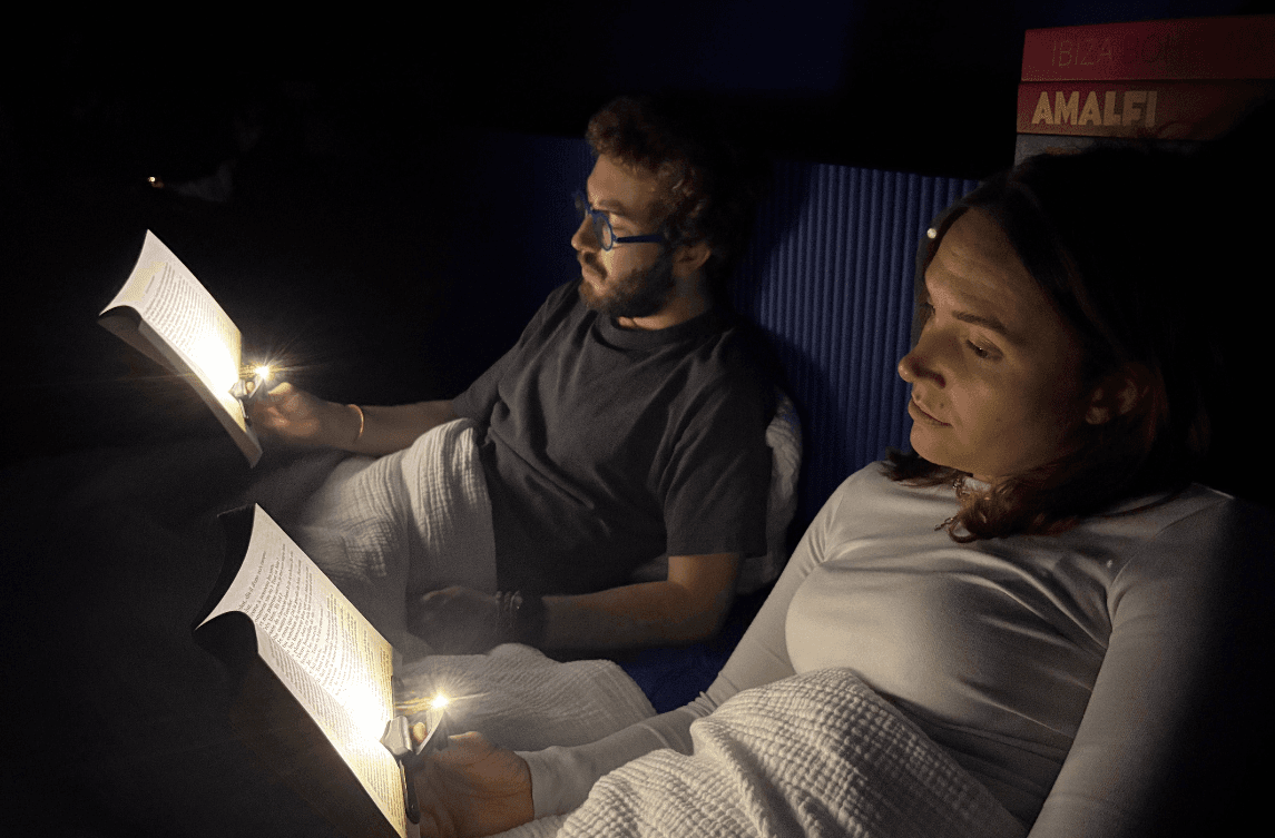 Lizia : 3-in-1 reading light