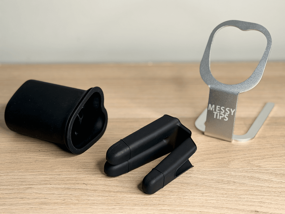 MessyTips: Snack Without Getting Oily Fingers