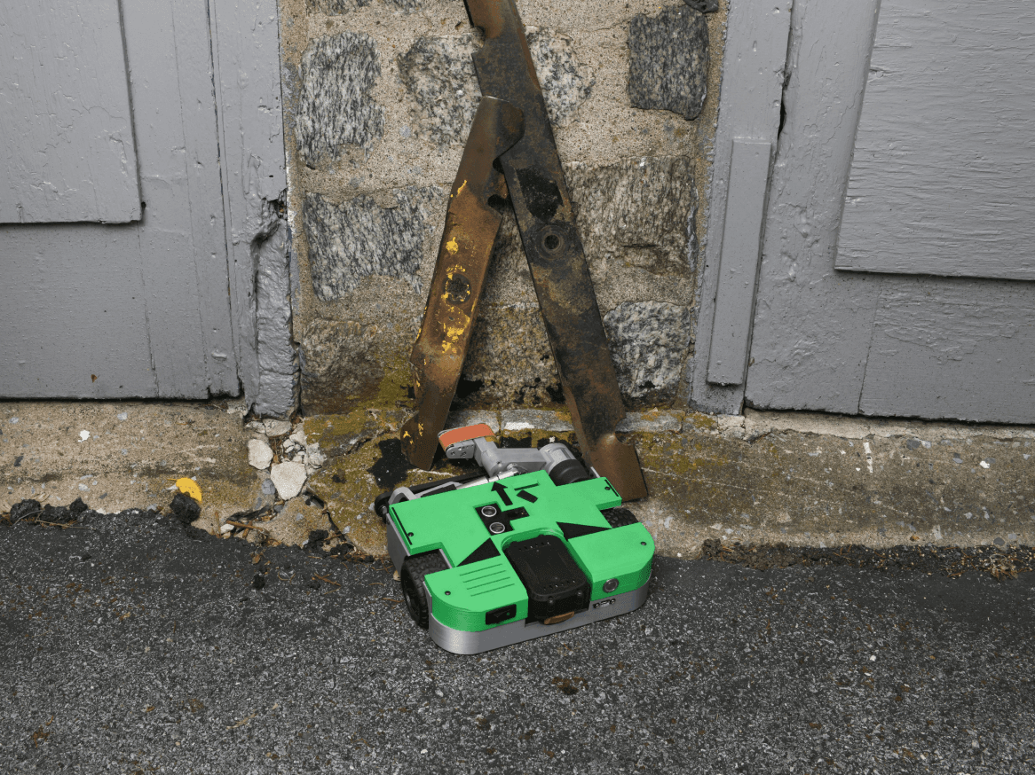 Blade Sharpening Robot For Any Lawn Mower - Vulcobot