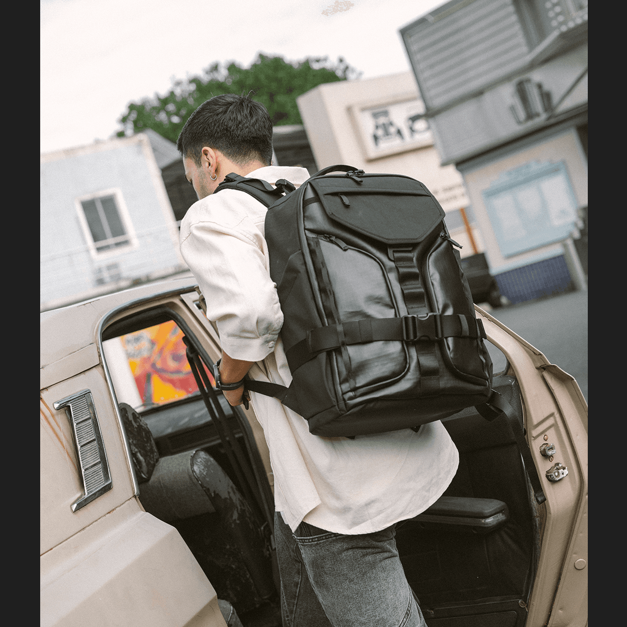 Nectrum WINGPACK: Function Meets Fashion