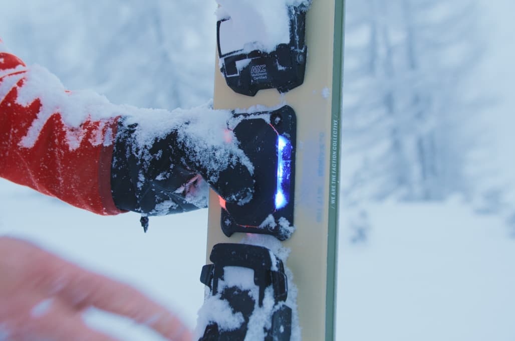 SkiFi: The Smartest Device For Free-Skiers