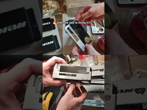 Neko: Pocket Wireless Guitar Studio
