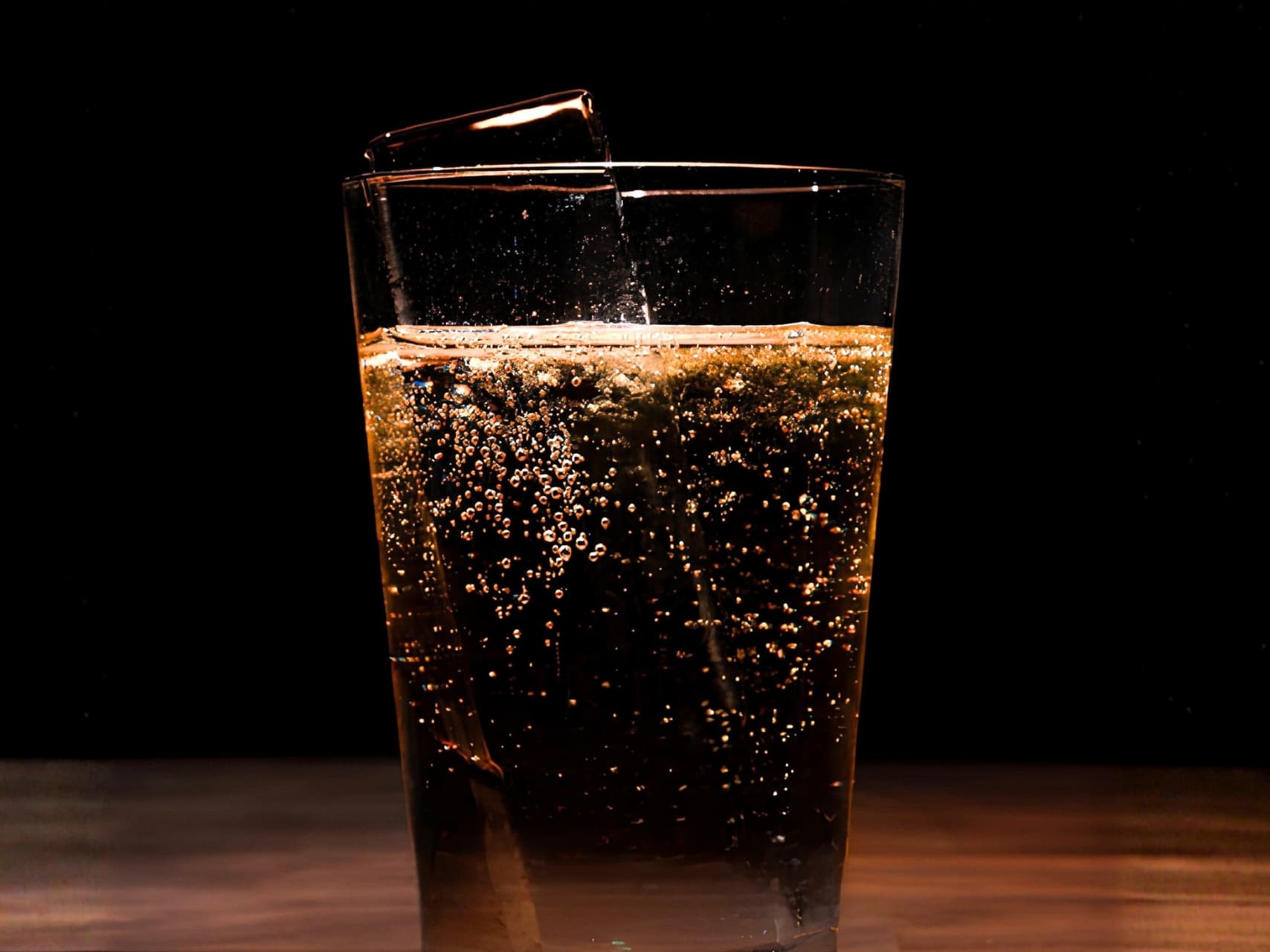 Crystal-Clear Ice, Crafted for Better Drinks