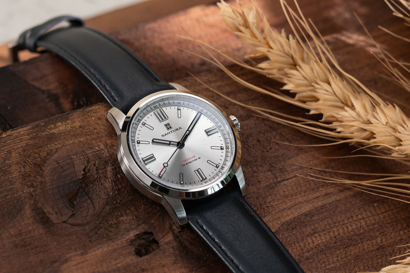 Santura Novus: Timeless Elegance