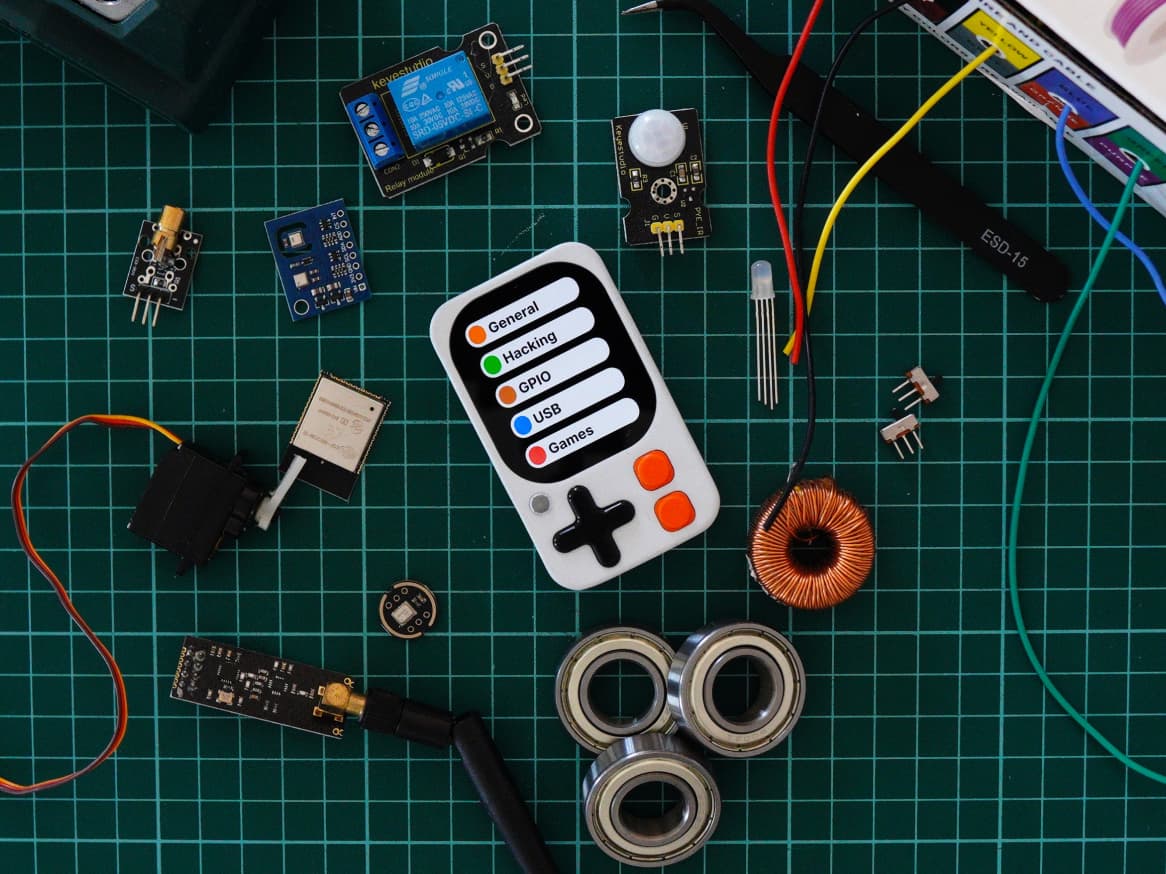 Kode Dot: The All-in-One Pocket Size Maker Device