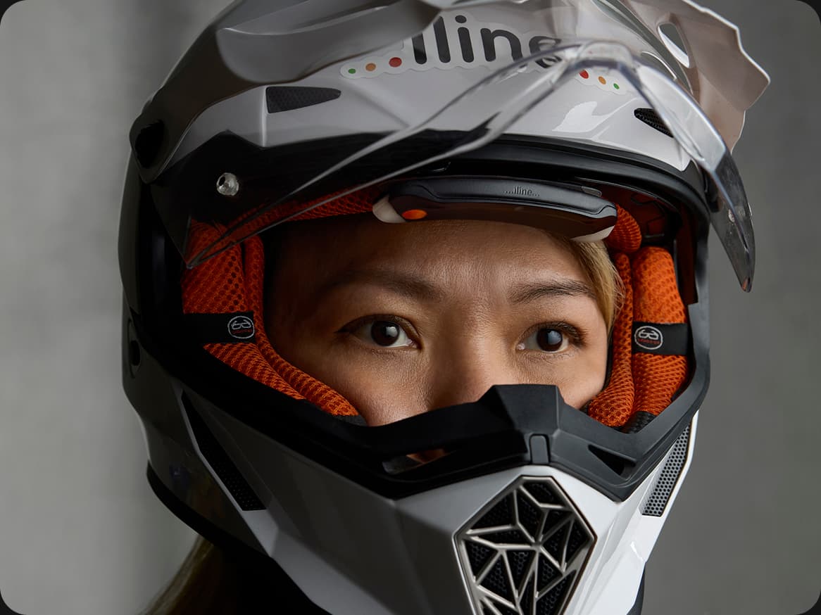 iline Pilot®: Navigate with Your Eyes on the Road