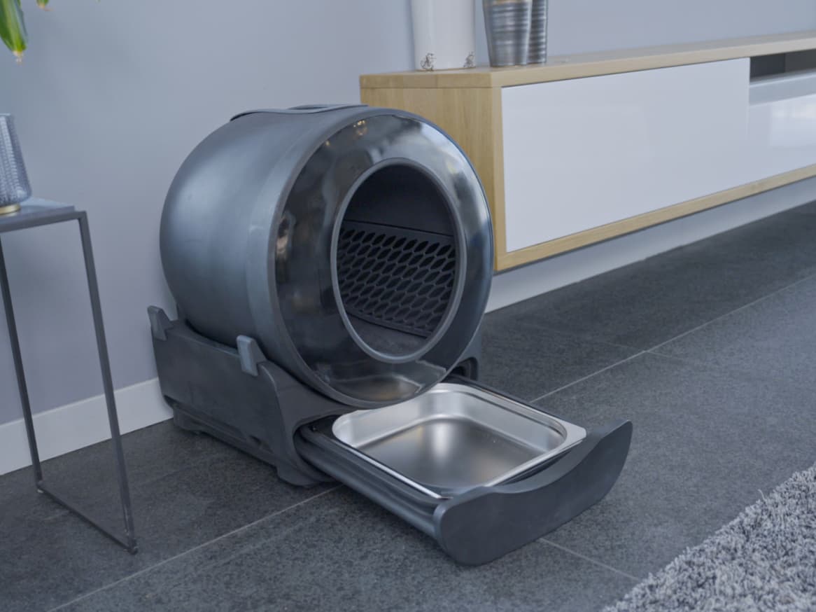 PETLUX V3: The World’s Largest Self-Cleaning Litterbox