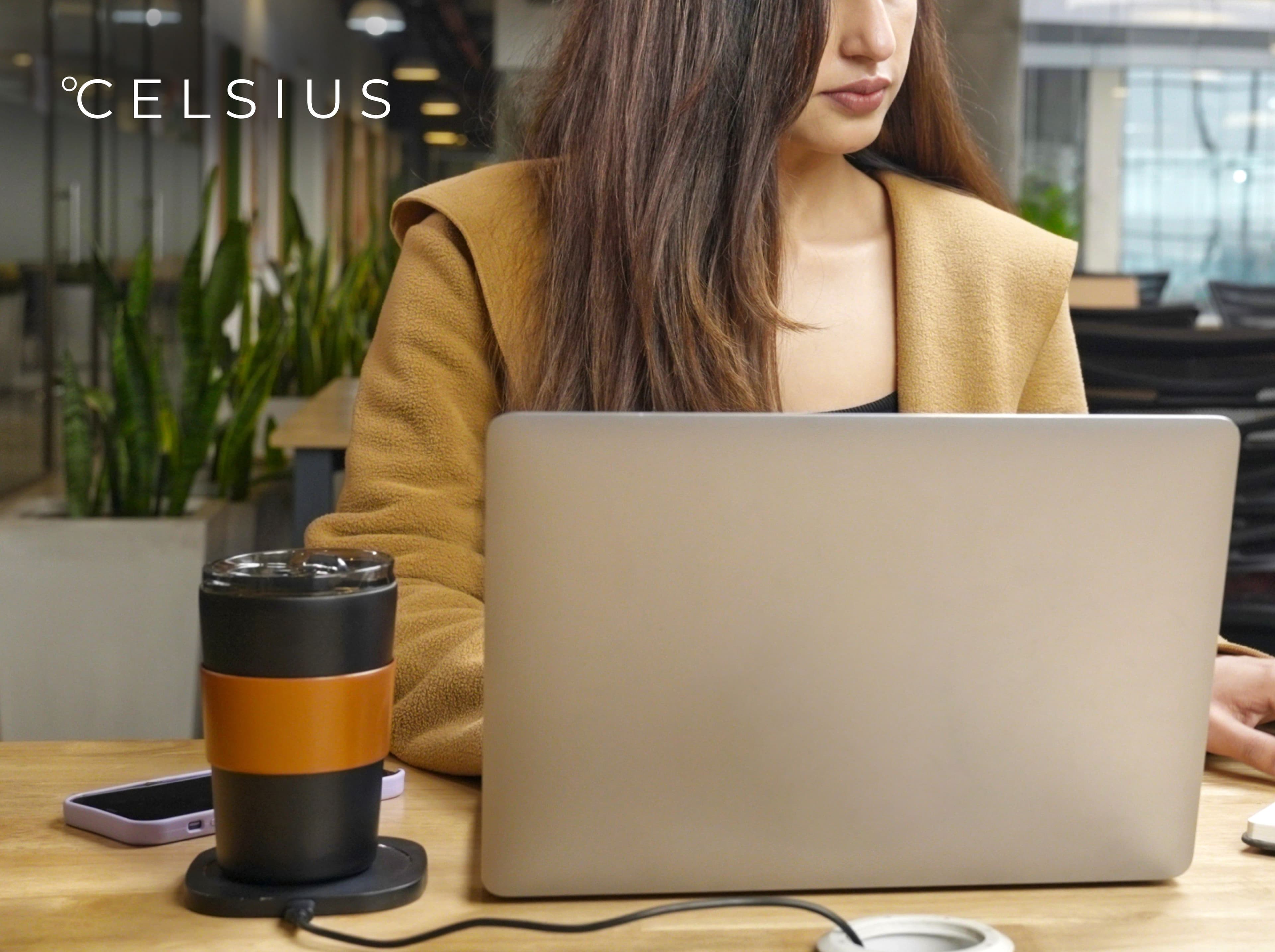 The World's First True Wireless Self-Heating Mug
