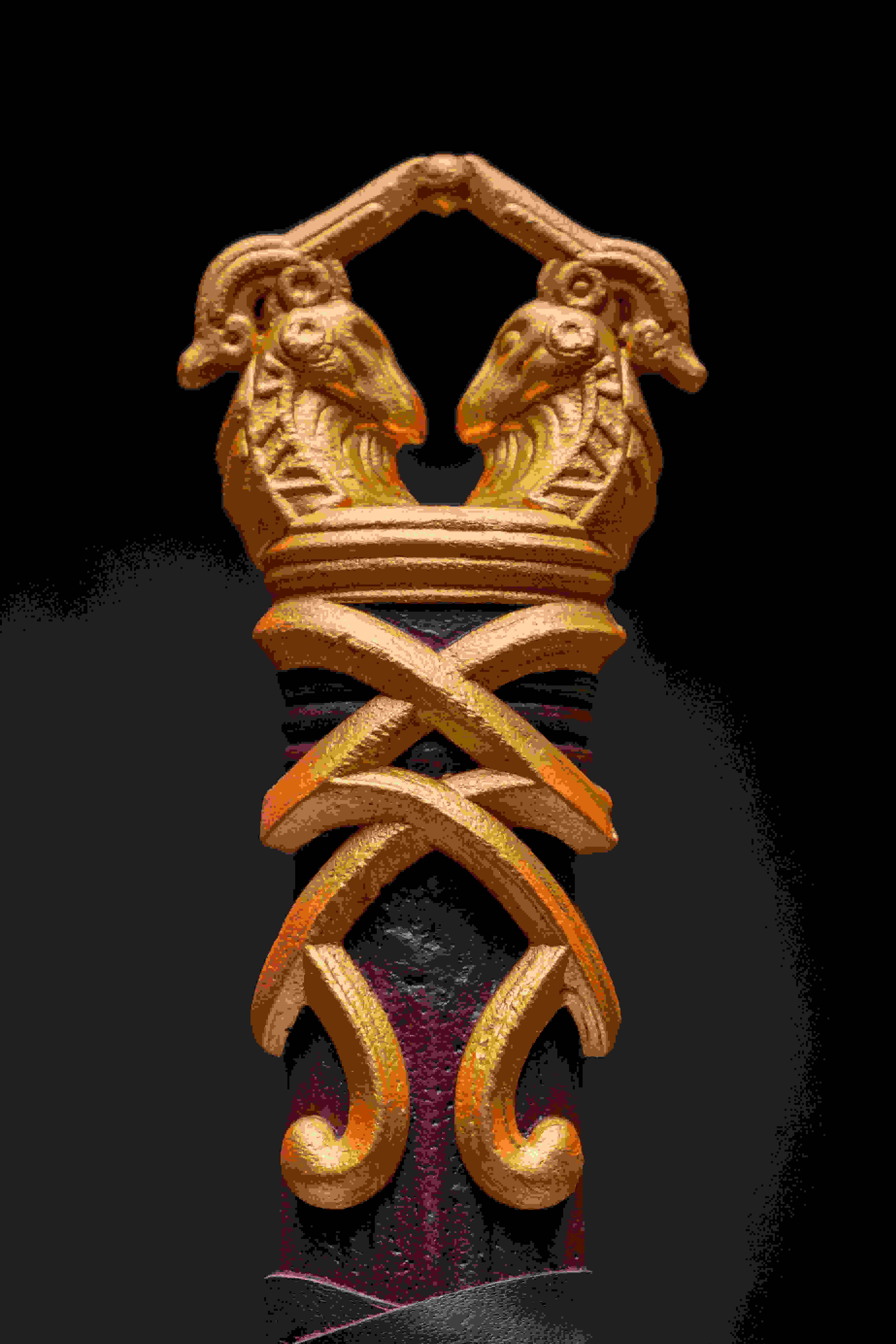 Experience God of War: Ragnarok with This Hammer