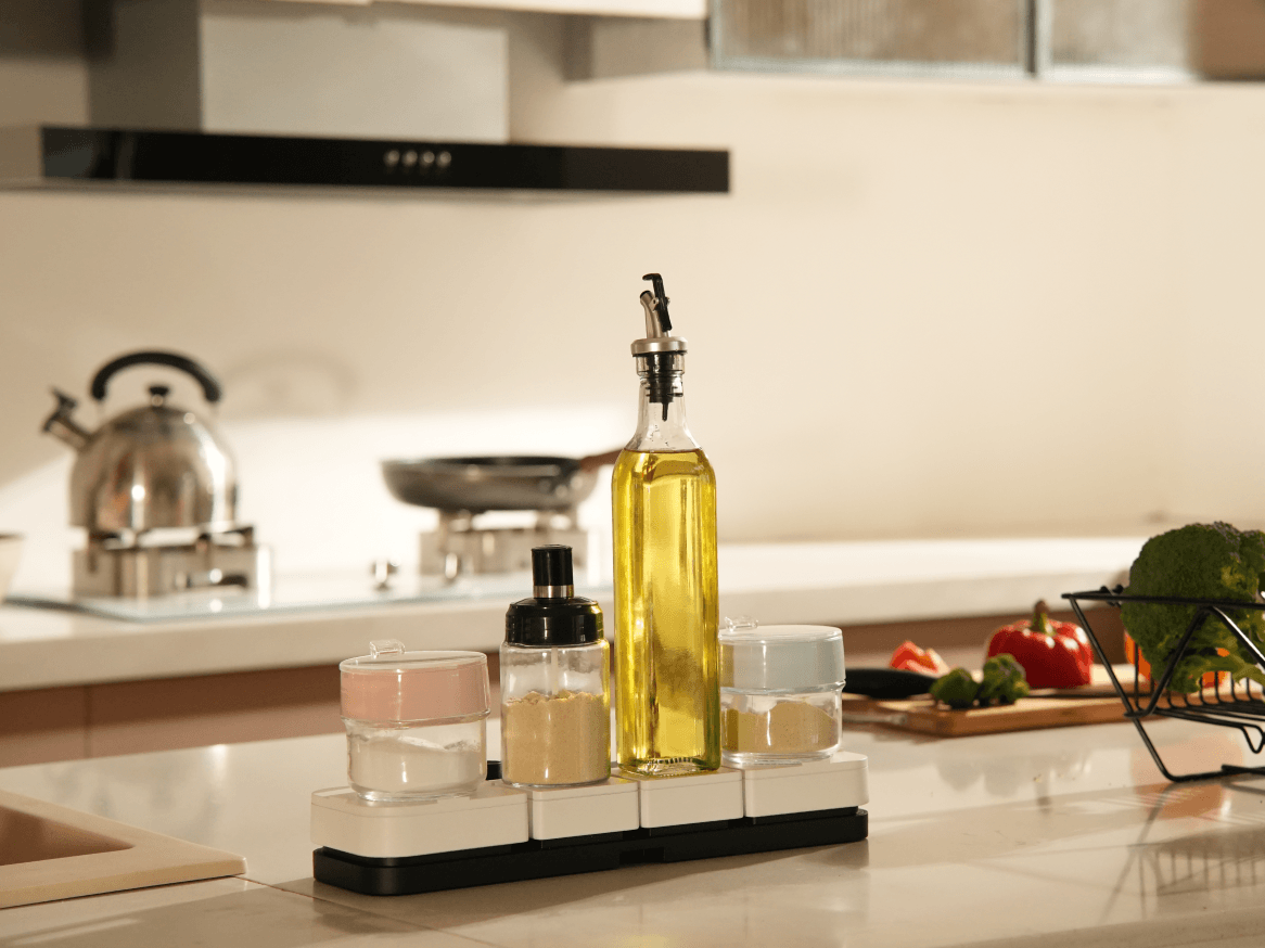 Smart Spice Rack: Master Your Diet with Innovation